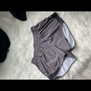 Lululemon Hotty Hot Low-Rise Lined Shorts 2.5”